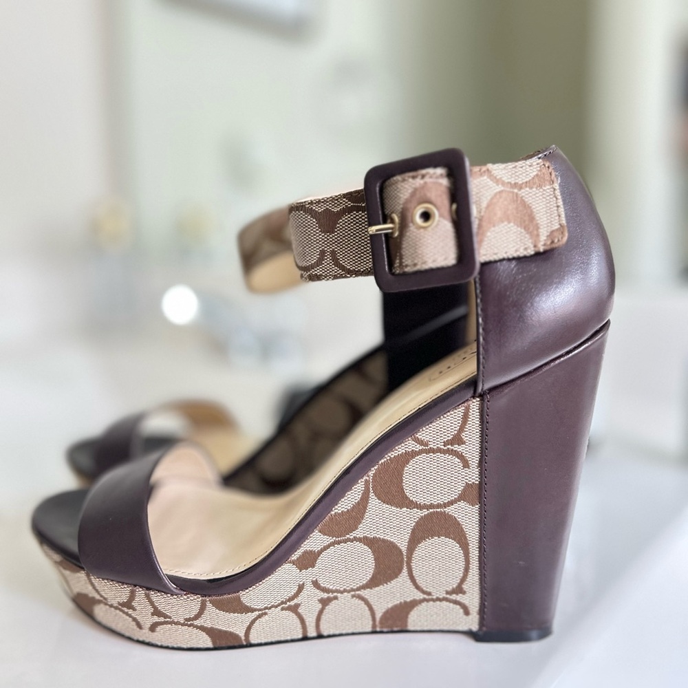 RARE Coach Signature Jacquard Wedge Sandals LIKE NEW 8.5